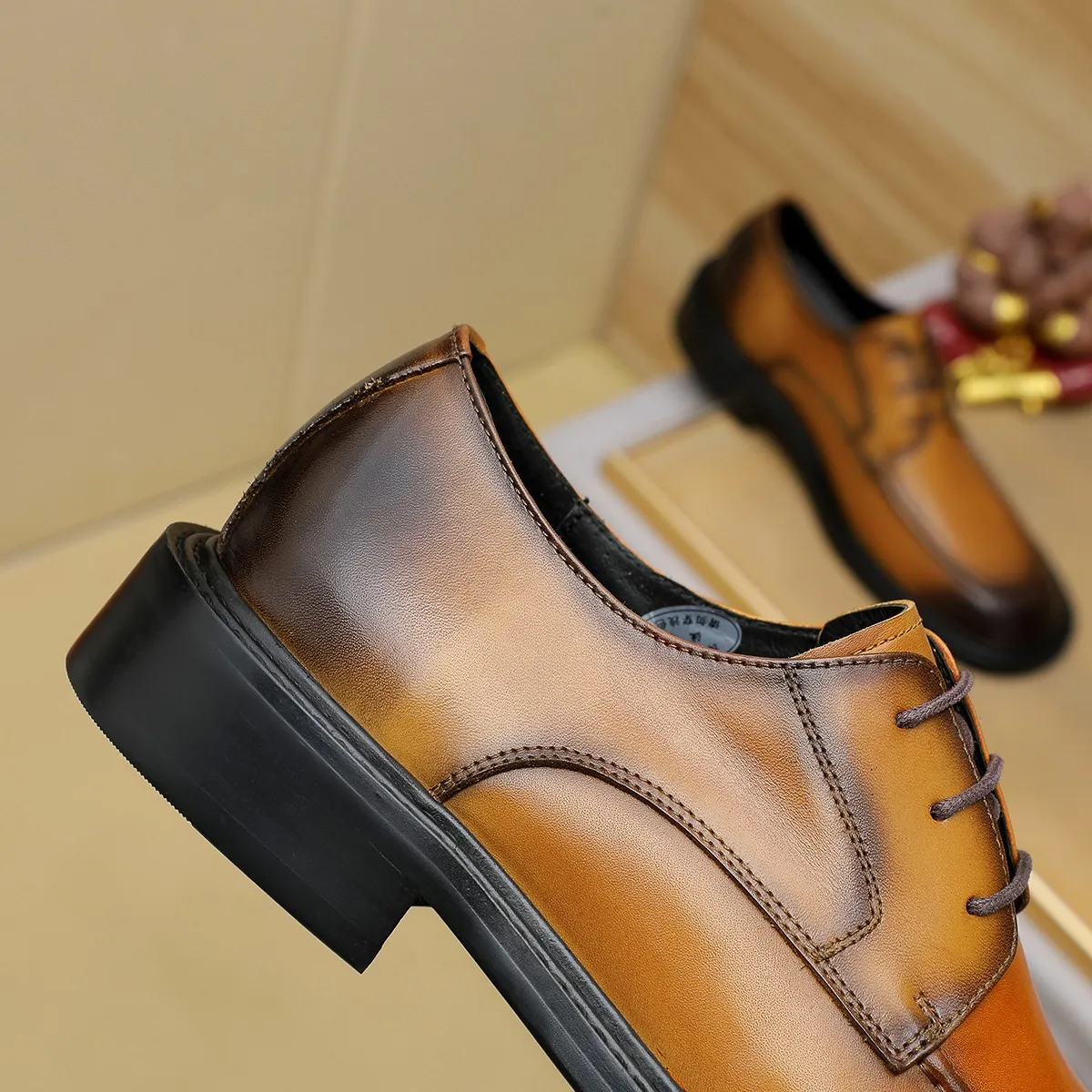 Men's shoes 💰640 💰 Louis Vuitton LV ® Autumn and Winter 🆕 models 🔛Full shoe counter First layer cowhide, 🐂Leather lined casual shoes for men, super soft outsole, essential for driving. Counter synchronization Original first layer cowhide Completely 1:1 mold customization 🌹Top version, color optional! Number: 38-45 (37.46. Customized)